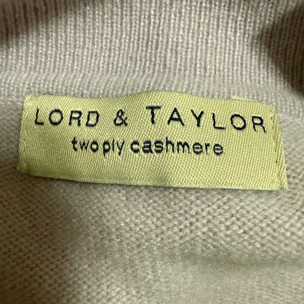 Lord & Taylor Lavender 100% Cashmere Polo V-Neck Sweater Womens Medium RN 13711 - Picture 4 of 7